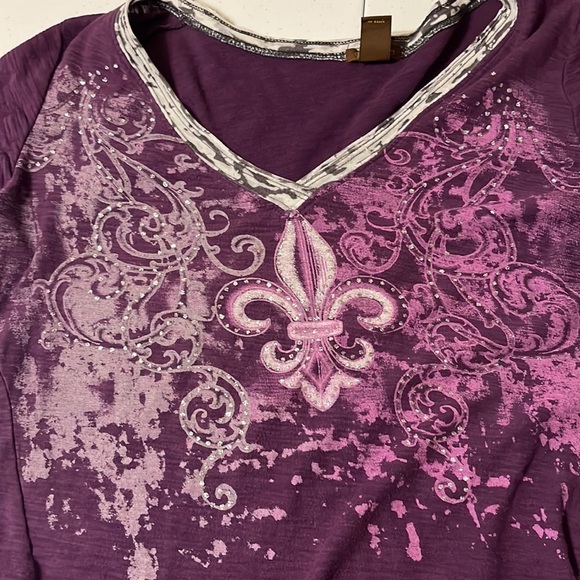 Copper key long sleeve top. Burgundy. Lg - Picture 2 of 5